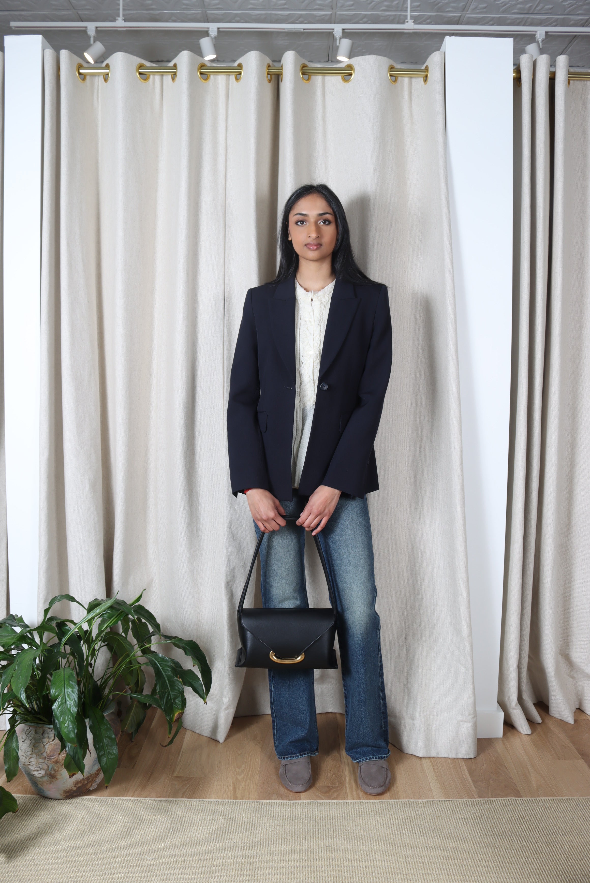Veneto Shoulder Bag - Black