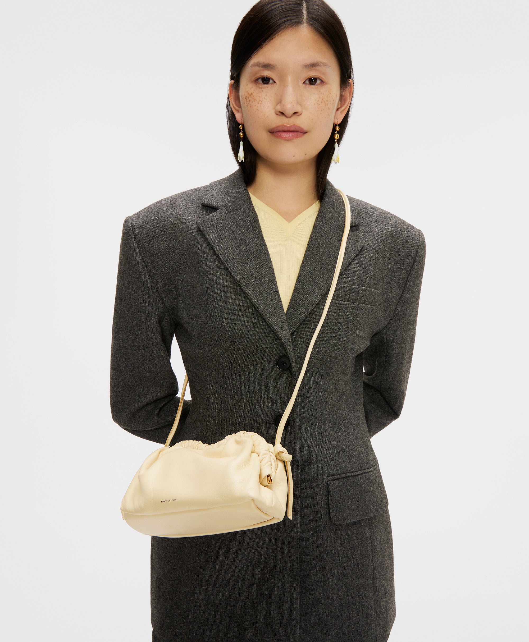 Mini Cloud Clutch - Black / Flamma