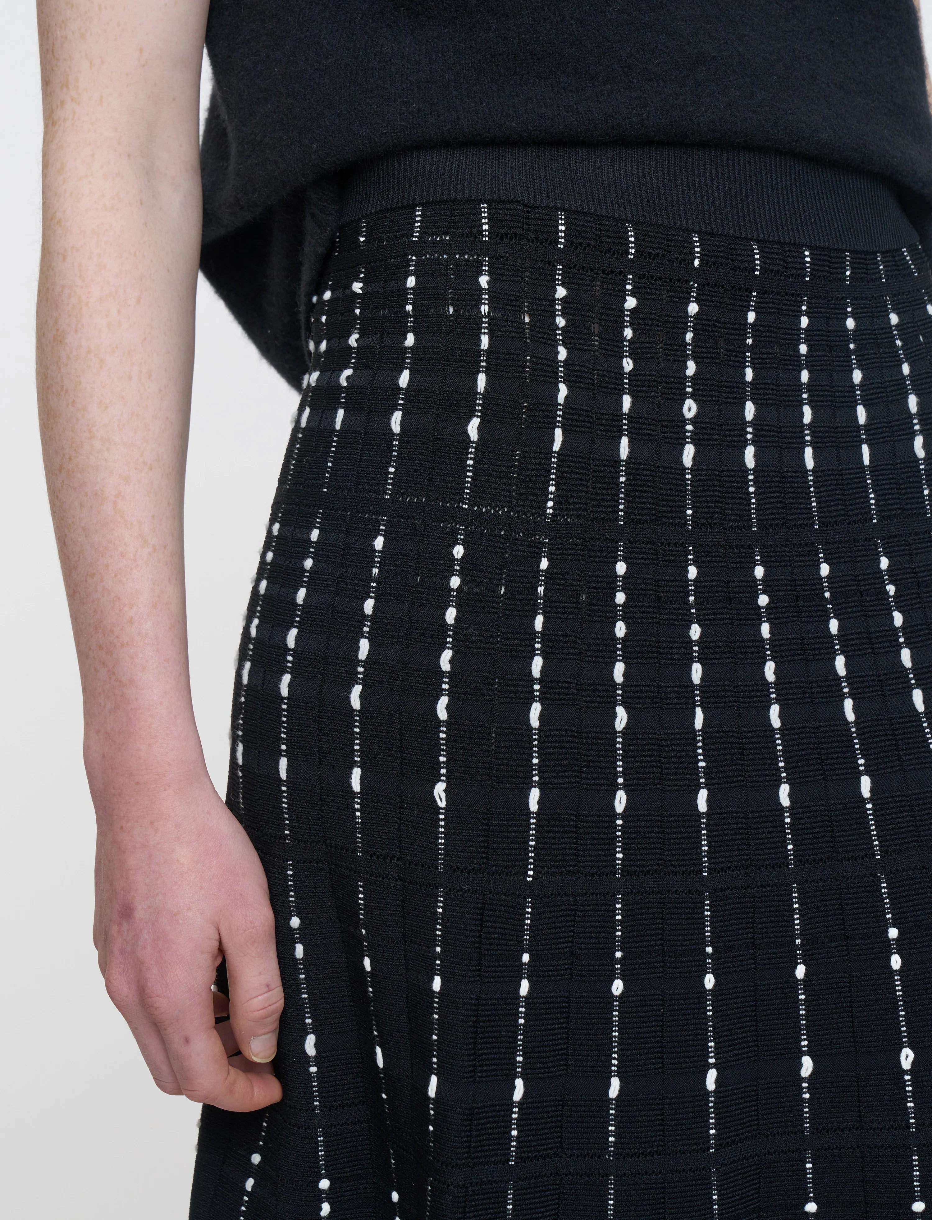 Fragmented Stripes Skirt - Black/Ivory