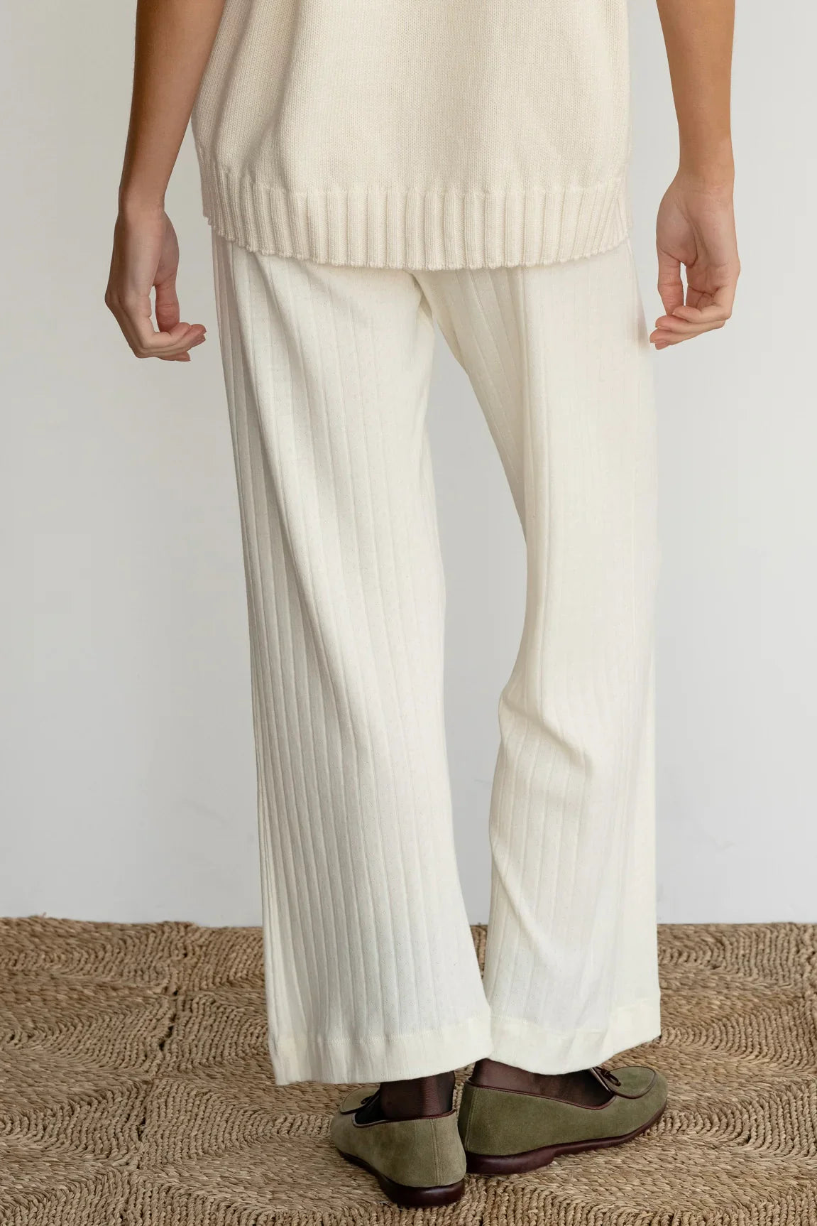 The Pointelle Simple Crop Pant - Creme